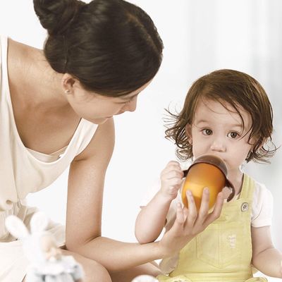 Un buen precio. Alimentador durable inofensivo del apretón del silicón, cuchara de dispensación del silicón multiusos en línea