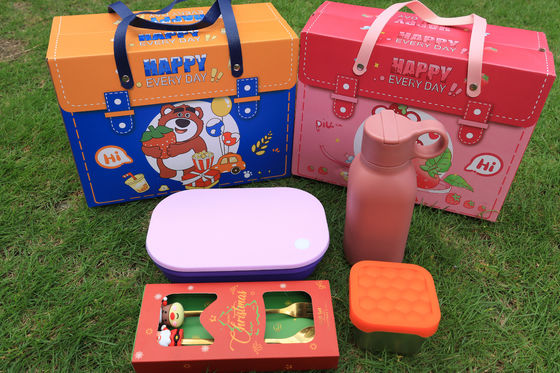 Un buen precio. Christmas Silicone Lunch Gift Set – Foldable Bento Box, Stainless Steel Water Bottle, Food Storage Bag & Festive Cutlery | Eco-Friendly Holiday Tableware Bundle en línea