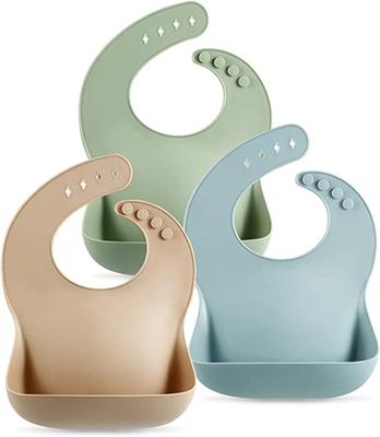 Un buen precio. Babero suave impermeable BPA ajustable del sistema del servicio de mesa del silicón libre en línea