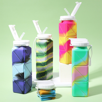 Un buen precio. Botellas de viaje de silicona de grado BPA libre plegables a prueba de puerro 620 ml para gimnasio senderismo campamento deportivo escuela en línea