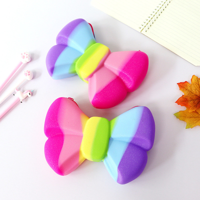 Un buen precio. Bolsa de lápiz de silicona sin BPA Bolsa de lápiz para niño Bolsa de maquillaje para cumpleaños y regalo de Navidad Bolsa de hombro en línea