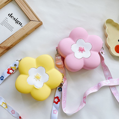 Bolso de mensajería para padres e hijos Bolso de flores de silicona para niños Bolso de cuerpo cruzado Bolso de maquillaje Bolso de almacenaje Contenedor Prestaciones de oficina para la escuela Regalos