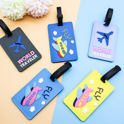 Un buen precio. Etiquetas de equipaje de dibujos animados simples en varios colores para etiquetar maletas personalizadas en línea