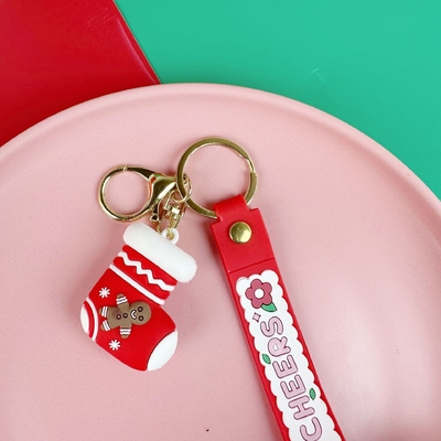 Un buen precio. Carinoso bolso de silicona de Navidad colgante llavero blando Kawaii llavero de coche para mujeres hombres regalos de Navidad cumpleaños niño en línea