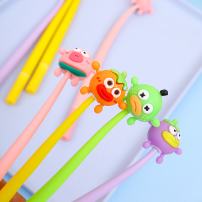Un buen precio. Cute Novedad Gel Tinta Plumas Animales de dibujos animados 0,5 mm Tinta negra Plumas a granel Para Niños Suministros escolares de oficina Regalo de fiesta de Navidad en línea